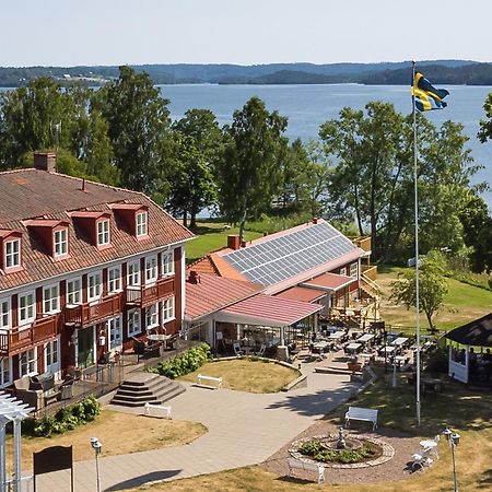 Smalandsgarden Hotel Granna Exterior photo