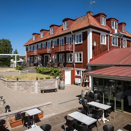 Smalandsgarden Hotel Granna Exterior photo